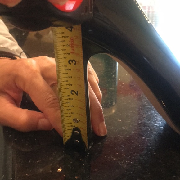 Black Paton leather shoes size 8 brand is Guess - Picture 5 of 5